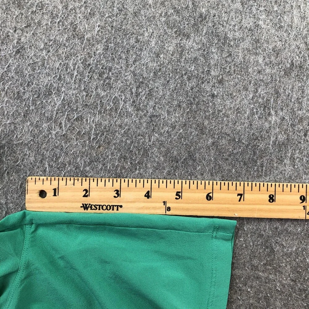 Lululemon Shorts Mens Small Green Microfiber 9 Inch Running Gym Pockets